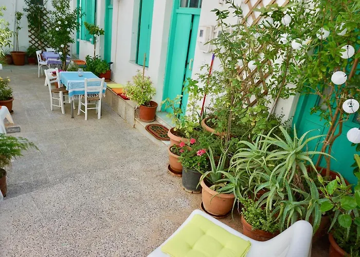Crete Garden Apartments