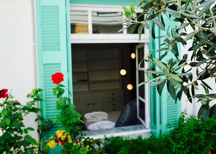 Crete Garden Apartments
