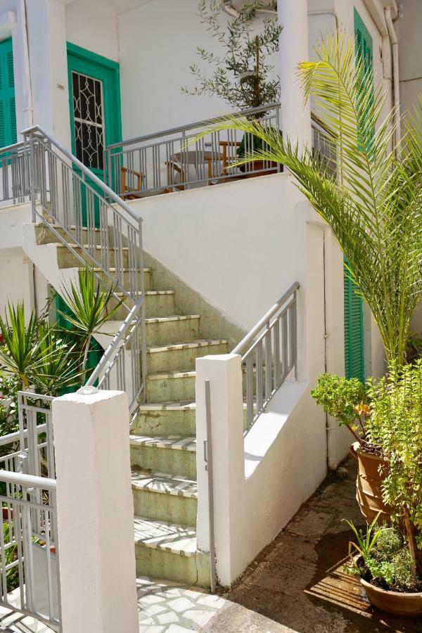 Crete Garden Apartment *